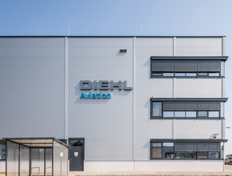 Siemens technológiával bővült a Diehl Aviation Hungary nyírbátori gyártóüzeme