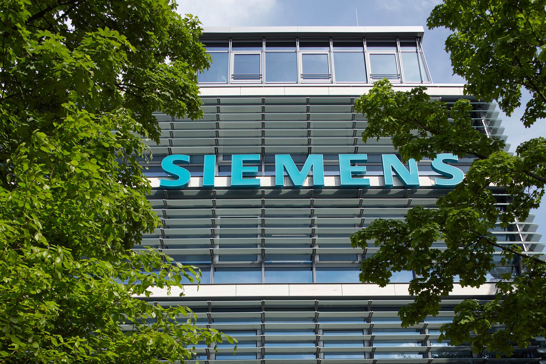 Sajtódíjat indít a Siemens