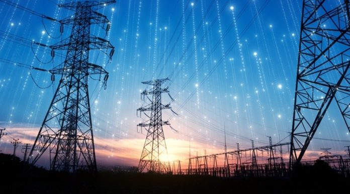Szintet lép a hálózati kapacitás kihasználása – összefogott a Schneider Electric és a Kraken