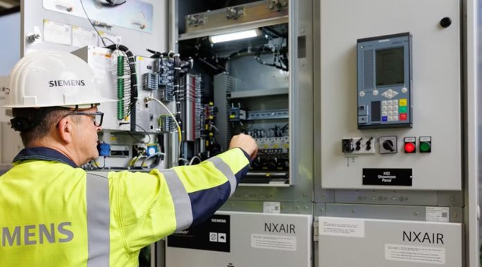 Energiaelosztási szervizszolgáltatások az üzemkiesések minimalizálásáért.